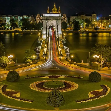 Diamond - Classic Budapest